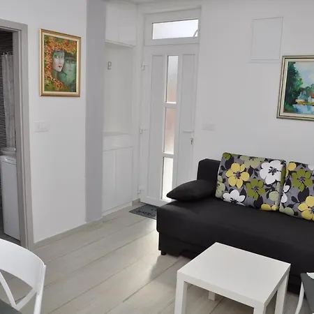 Bart Apartment *